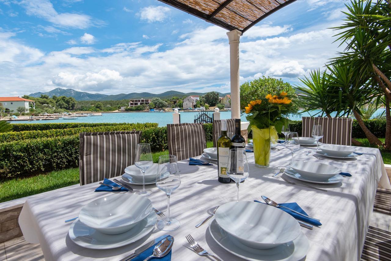 Villa Loviste Paradise Eksteriør bilde