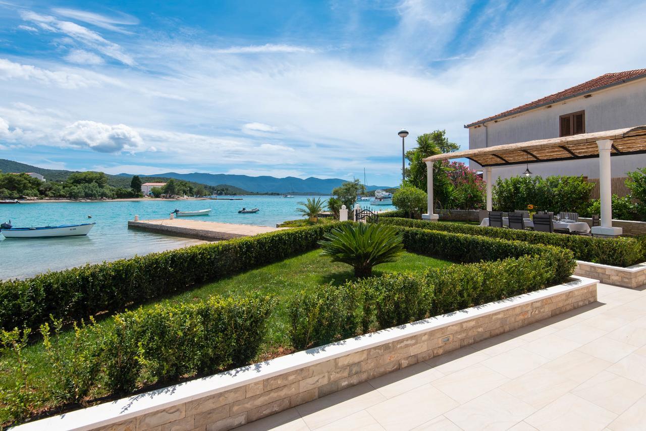 Villa Loviste Paradise Eksteriør bilde
