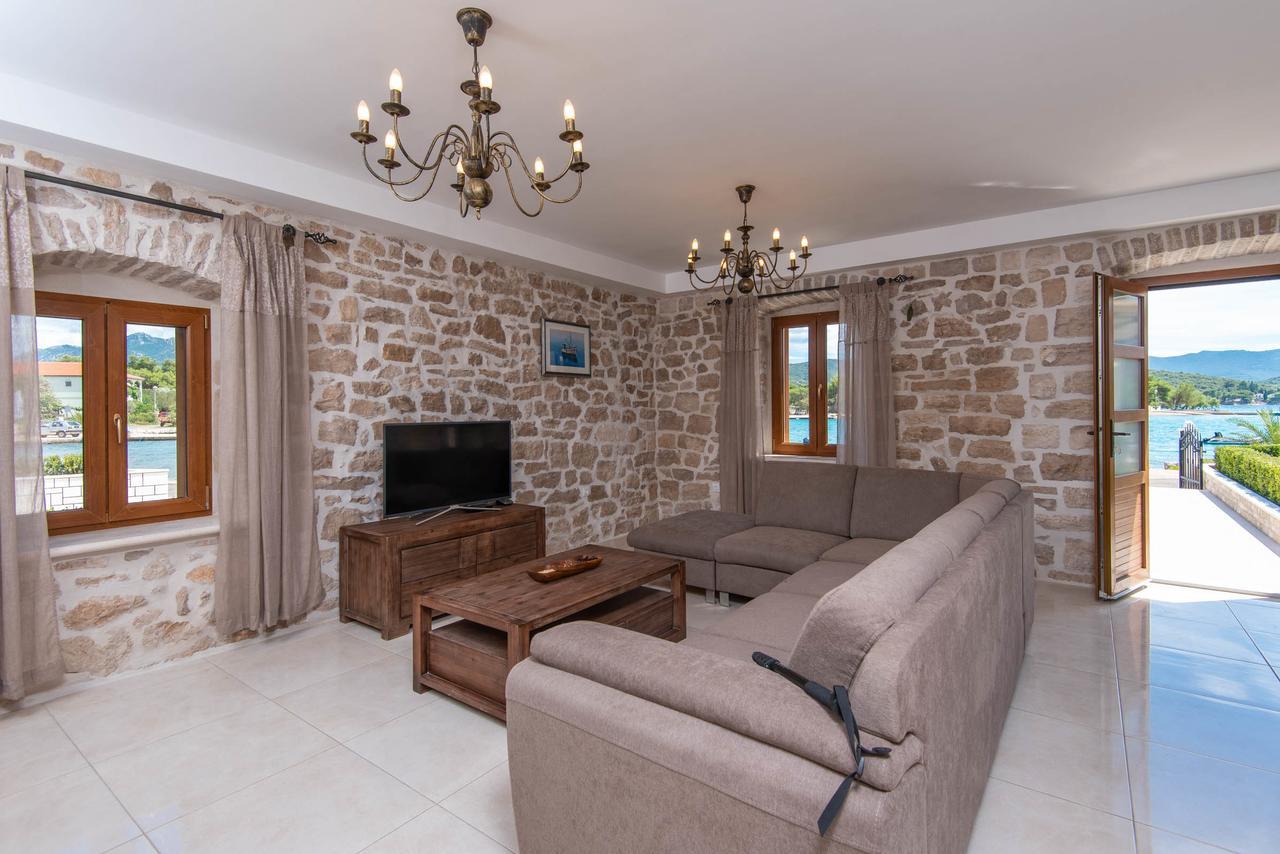 Villa Loviste Paradise Eksteriør bilde