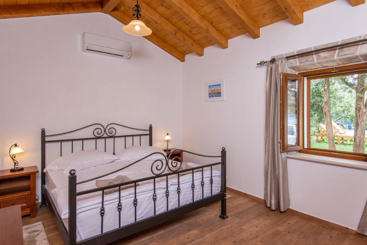 Villa Loviste Paradise Eksteriør bilde